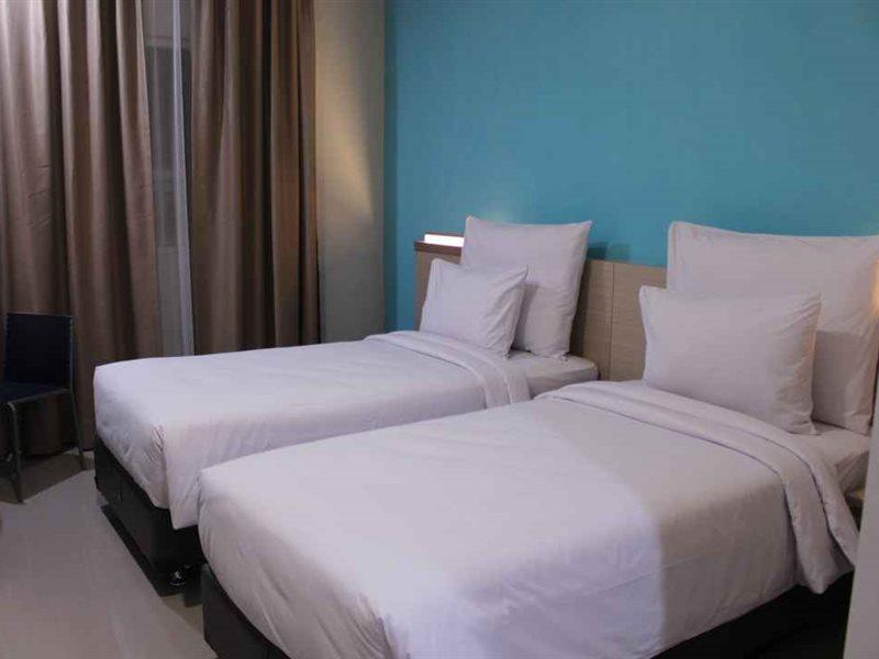 Hotel Mutiara Mitra Reddoorz Padangsidimpuan Екстериор снимка