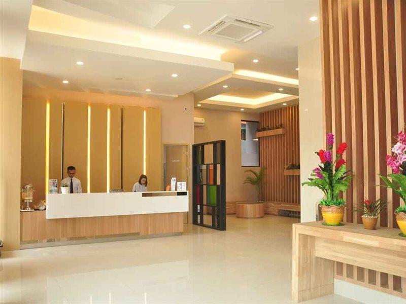 Hotel Mutiara Mitra Reddoorz Padangsidimpuan Екстериор снимка