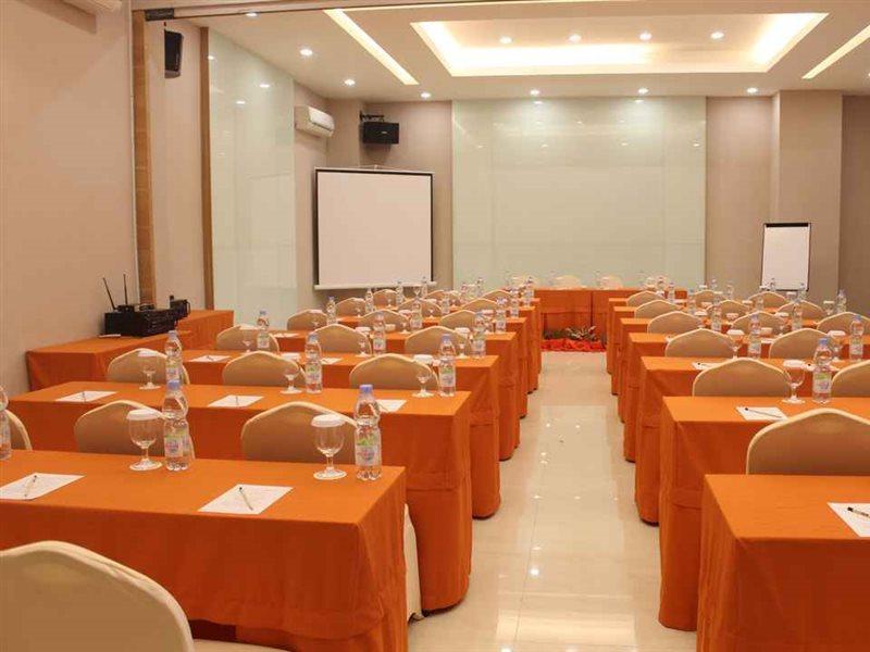 Hotel Mutiara Mitra Reddoorz Padangsidimpuan Екстериор снимка