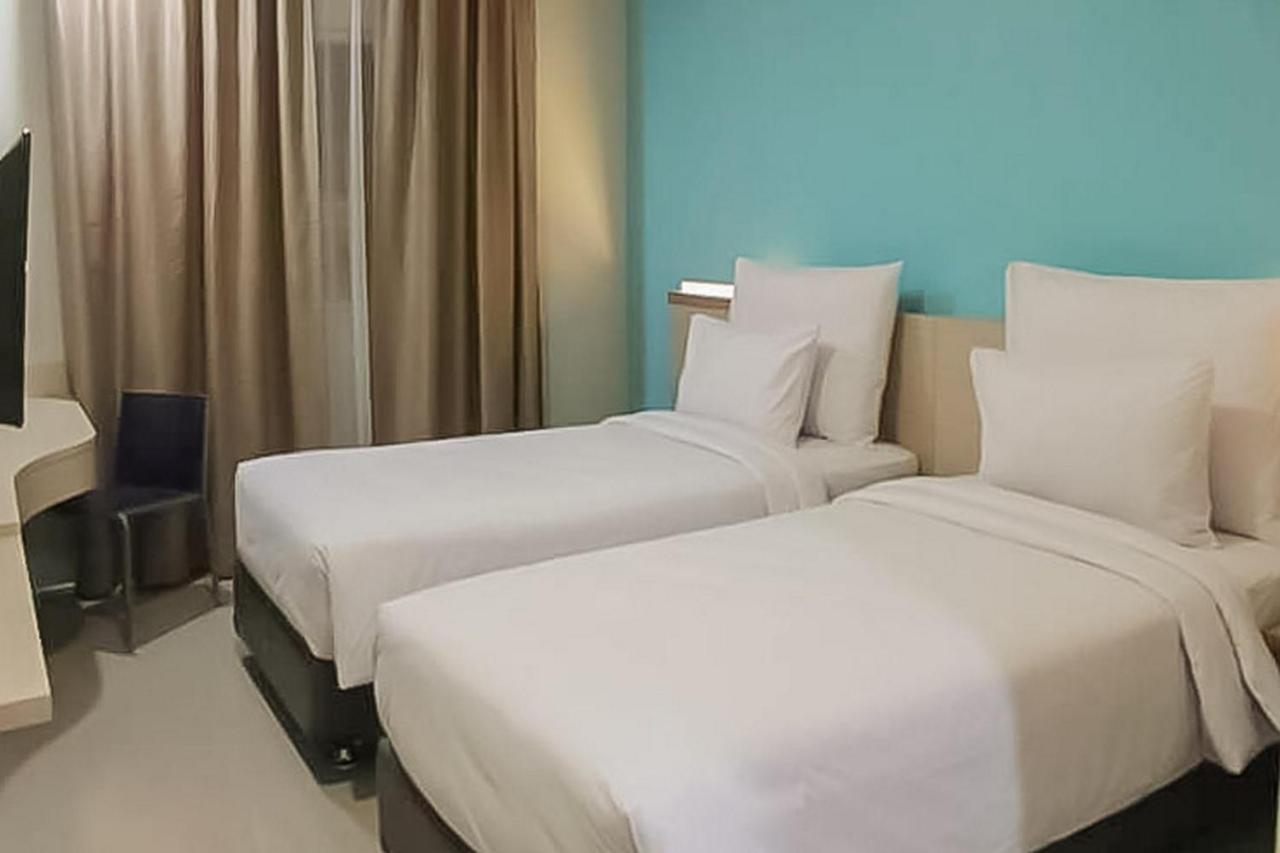 Hotel Mutiara Mitra Reddoorz Padangsidimpuan Екстериор снимка