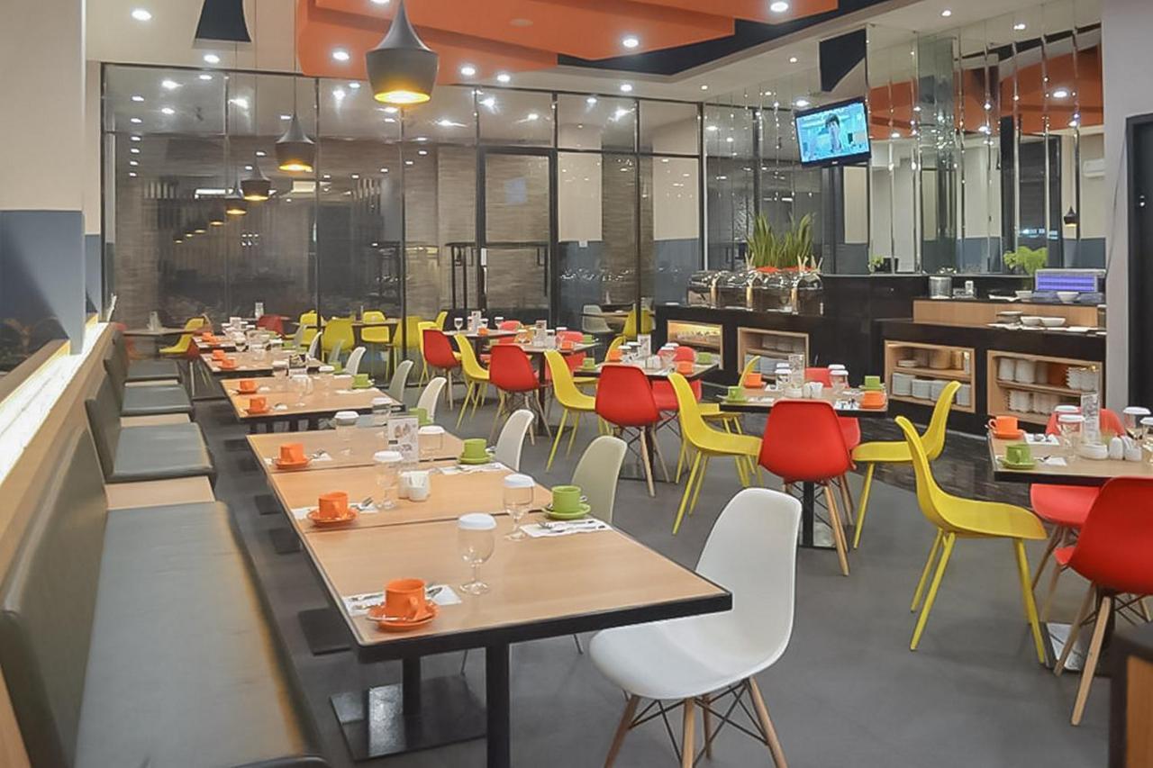 Hotel Mutiara Mitra Reddoorz Padangsidimpuan Екстериор снимка